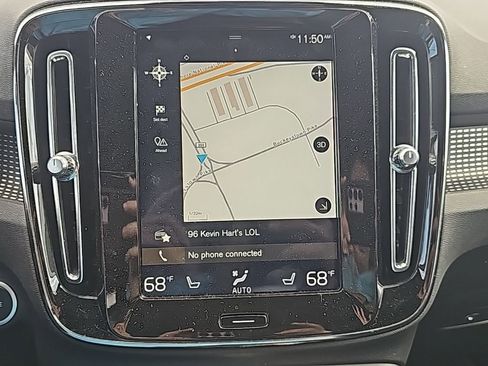 Used 2020 Volvo XC40 T5 R-Design w/ Protection Package Premier image 7