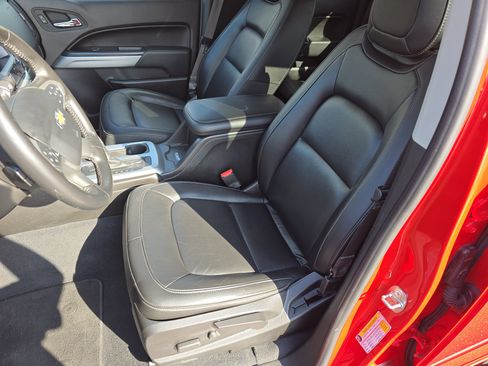 Used 2019 Chevrolet Colorado ZR2 image 29