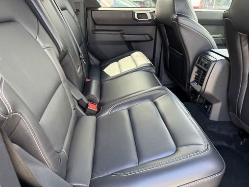 Used 2025 Ford Bronco Outer Banks AWD/4WD image 10