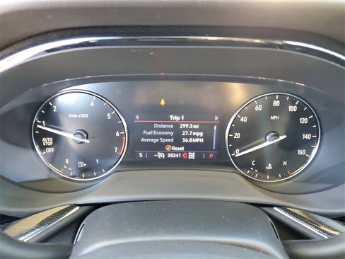 Used 2023 Buick Envision Preferred image 10