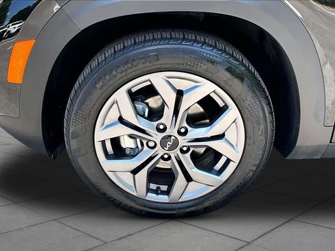 Used 2024 Kia Seltos S FWD image 11