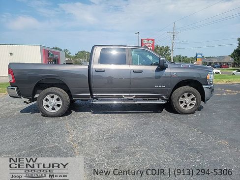 Used 2024 RAM 2500 Big Horn AWD/4WD image 6