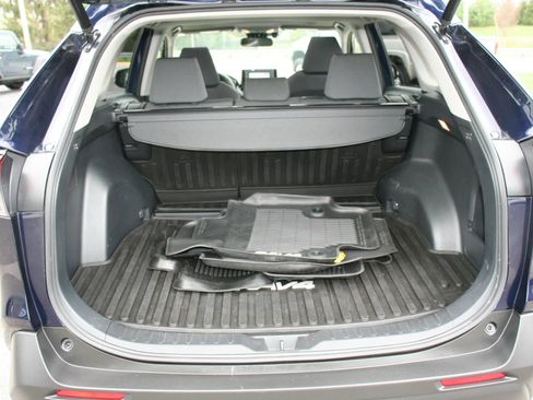 Used 2019 Toyota RAV4 XLE w/ Convenience Package image 13