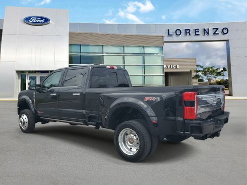 Used 2025 Ford F450 King Ranch w/ Chrome Package AWD/4WD image 7