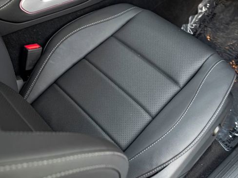 Used 2025 Mercedes-Benz GLE 350 4MATIC image 29