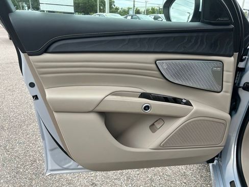 Used 2023 Maserati Grecale GT AWD/4WD image 16