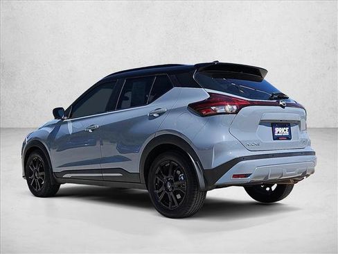 Used 2023 Nissan Kicks SR FWD image 8