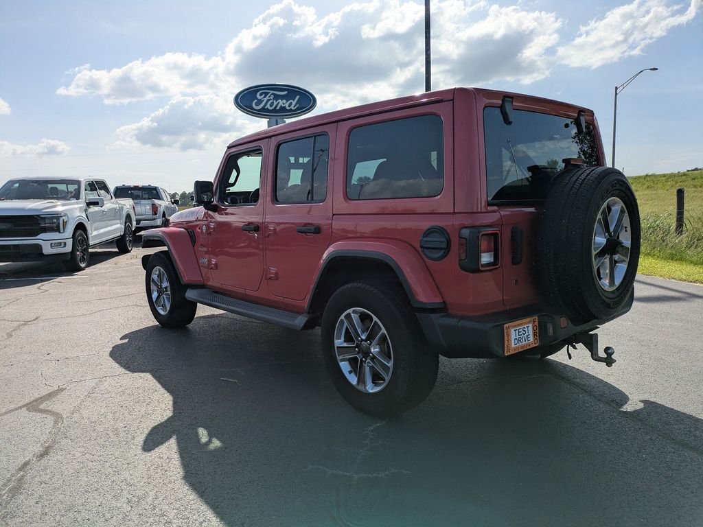 Used 2018 Jeep Wrangler Unlimited Sahara AWD/4WD image 6