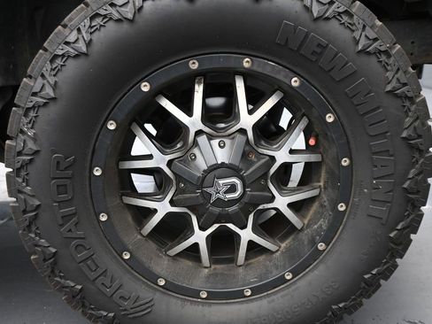 Used 2013 Jeep Wrangler Unlimited Sahara w/ Connectivity Group AWD/4WD image 15