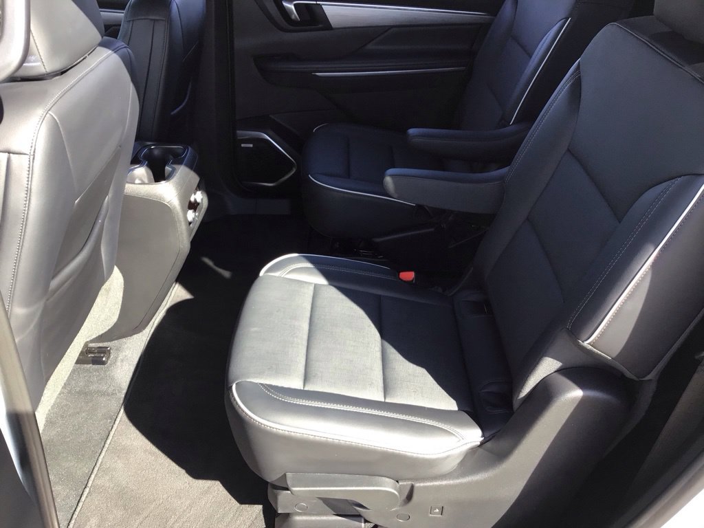 Used 2026 Buick Enclave Preferred w/ Power Package FWD image 16