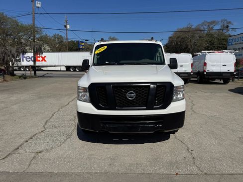 Used 2020 Nissan NV 2500 SV RWD image 2