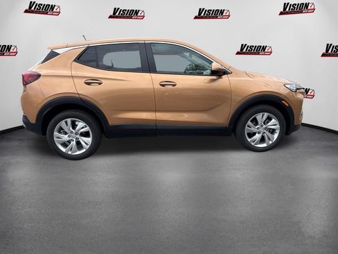 Used 2024 Buick Encore GX Preferred w/ Comfort Package FWD image 4