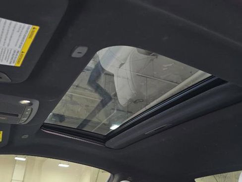 Used 2022 INFINITI Q60 3.0t Luxe w/ Essential Package image 17