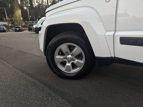 Used 2012 Jeep Liberty Sport w/ Popular Equipment Group image 29