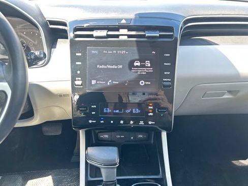 Certified 2024 Hyundai Tucson SEL AWD/4WD image 17