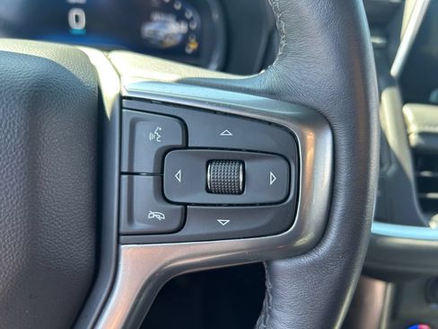 Used 2022 Chevrolet Tahoe LT w/ Luxury Package AWD/4WD image 18