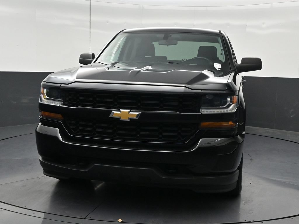 Used 2018 Chevrolet Silverado 1500 Custom RWD image 9