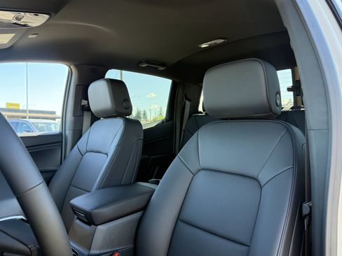 New 2026 Chevrolet Colorado Trail Boss AWD/4WD image 10