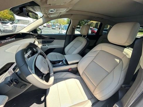 New 2025 Lincoln Nautilus Premier w/ Equipment Group 102A image 15