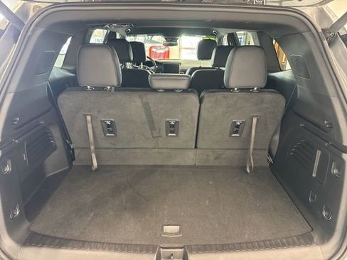 Used 2025 GMC Acadia AT4 image 11