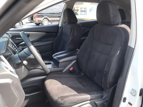 Used 2020 Nissan Murano S w/ Technology Package FWD image 2