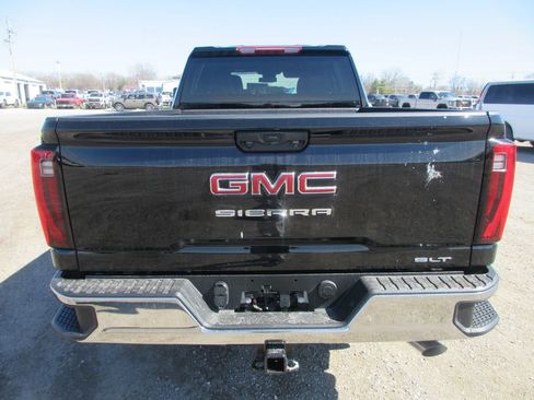 New 2026 GMC Sierra 2500 SLT AWD/4WD image 5
