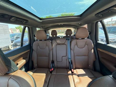 Used 2022 Volvo XC90 T6 Momentum w/ Advanced Package AWD/4WD image 23