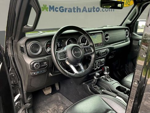 Used 2023 Jeep Wrangler Unlimited Sahara w/ Cold Weather Group AWD/4WD image 21