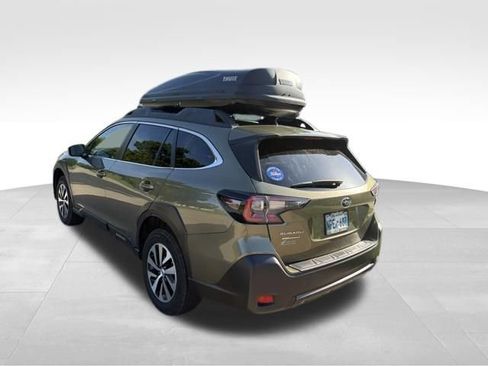 Used 2024 Subaru Outback Premium AWD/4WD image 6
