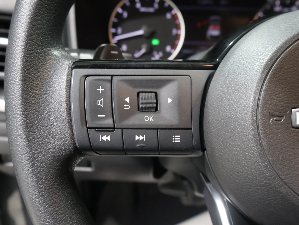 Used 2023 Nissan Rogue SV AWD/4WD image 36