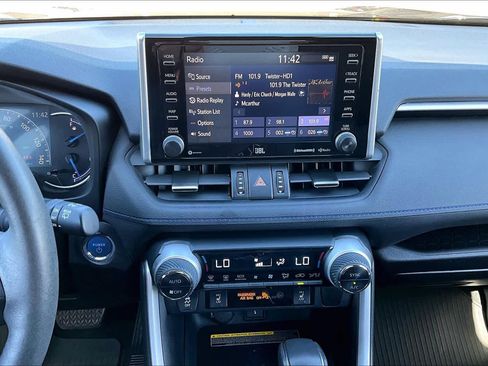 Used 2021 Toyota RAV4 XSE image 7