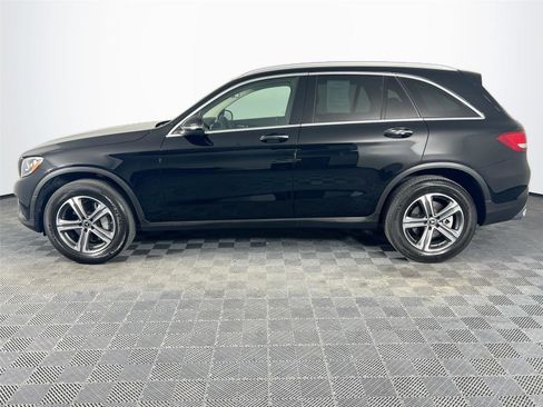 Used 2019 Mercedes-Benz GLC 300 4MATIC image 3