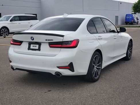 Used 2022 BMW 330i xDrive Sedan w/ Premium Package 2 AWD/4WD image 4