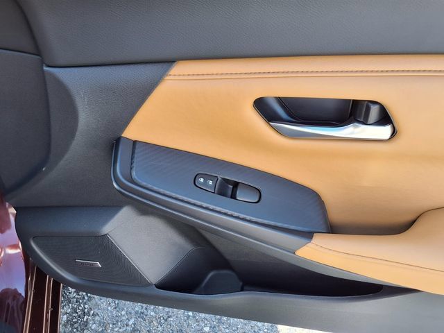 Used 2025 Nissan Sentra SV w/ SV Premium Package FWD image 27