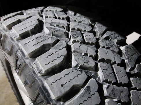 Used 2018 RAM 2500 Laramie w/ Convenience Group image 18