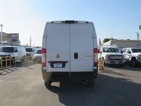 Used 2023 RAM ProMaster 2500 image 3