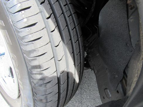 Used 2013 Toyota Tacoma 2WD Regular Cab image 11