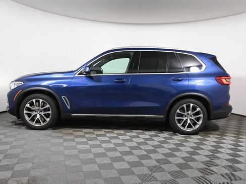 Used 2020 BMW X5 xDrive40i w/ Executive Package AWD/4WD image 2