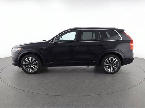 Used 2020 Volvo XC90 T5 Momentum FWD image 2