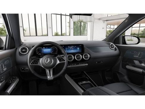 New 2026 Mercedes-Benz GLA 250 4MATIC image 3
