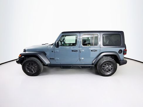Used 2025 Jeep Wrangler Unlimited Sport AWD/4WD image 7