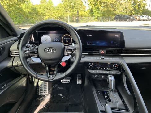 Used 2022 Hyundai Elantra N w/ Preferred Accessory Package FWD image 13