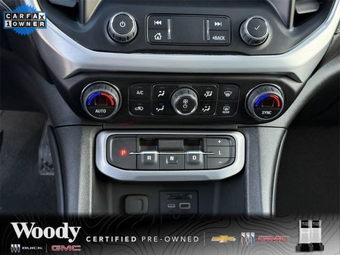 Certified 2023 GMC Acadia SLT w/ Elevation Edition image 24