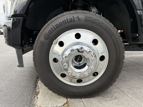 Used 2025 Ford F450 Platinum w/ Platinum Plus Package image 37