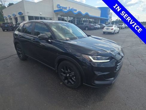 Used 2025 Honda HR-V Sport image 1