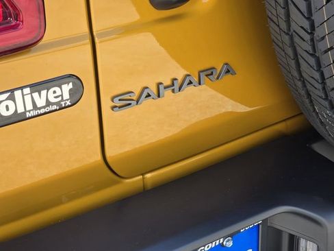 New 2026 Jeep Wrangler Unlimited Sahara AWD/4WD image 7