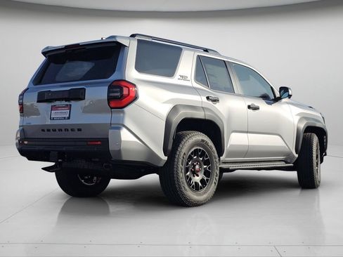 Used 2026 Toyota 4Runner TRD Off-Road Premium AWD/4WD image 24