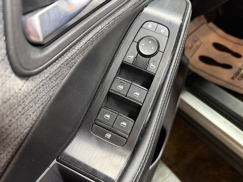 Used 2023 Nissan Rogue SV AWD/4WD image 13