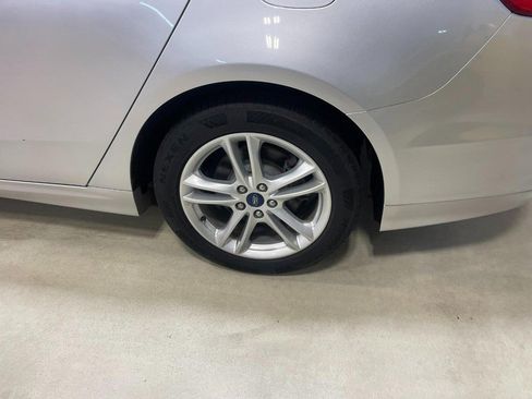 Used 2018 Ford Fusion S image 5