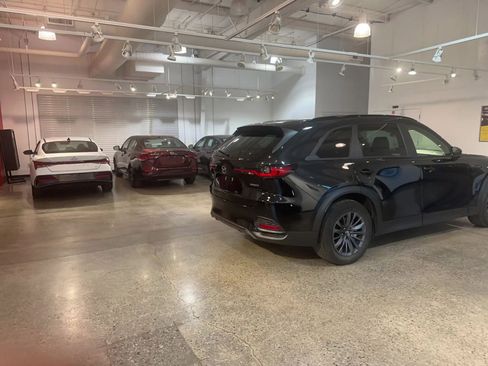 Used 2025 MAZDA CX-70 3.3 Turbo w/ Preferred Package image 14